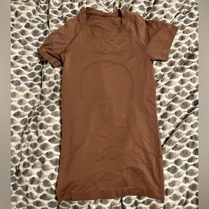 Lululemon Short Sleeve Swiftly Tech Shirt, Size 0, Perfect Condition